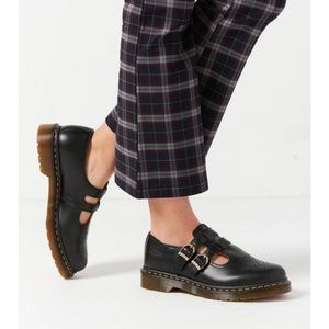 Super cute leather Dr Martens mary janes